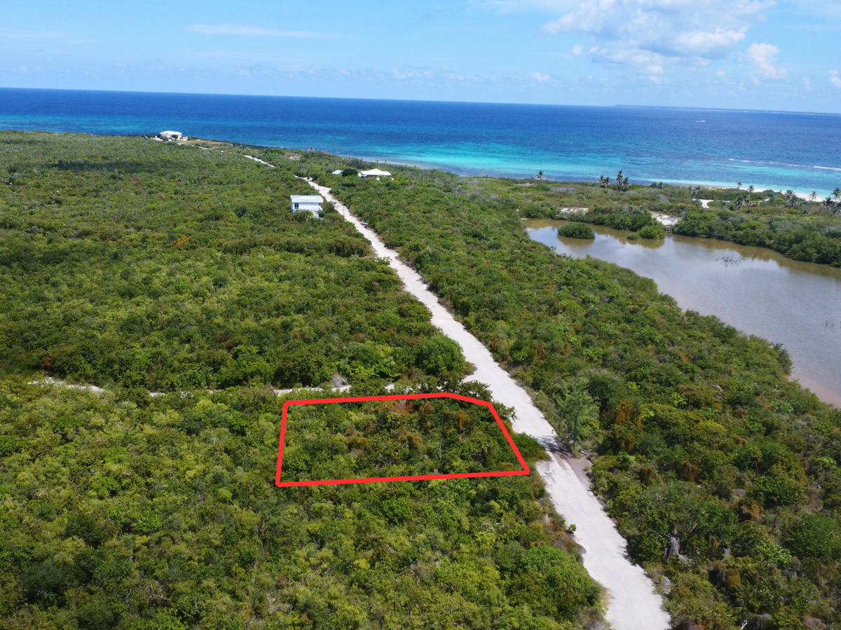 P8 Little Coral freehold land, Little Cayman